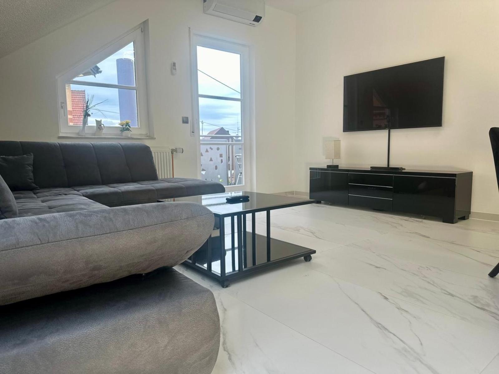 Flexible, Schoene Und Gut Aussehende Feriensuite Reutlingen Eksteriør billede